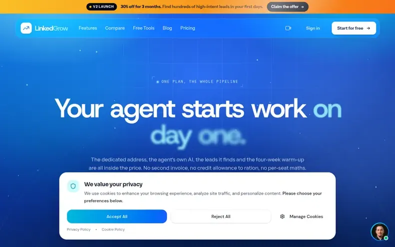 Screenshot of the LinkedGrow homepage